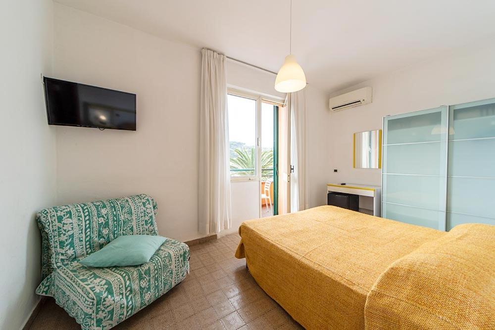Hotel Belmare Porto Azzurro Exterior foto